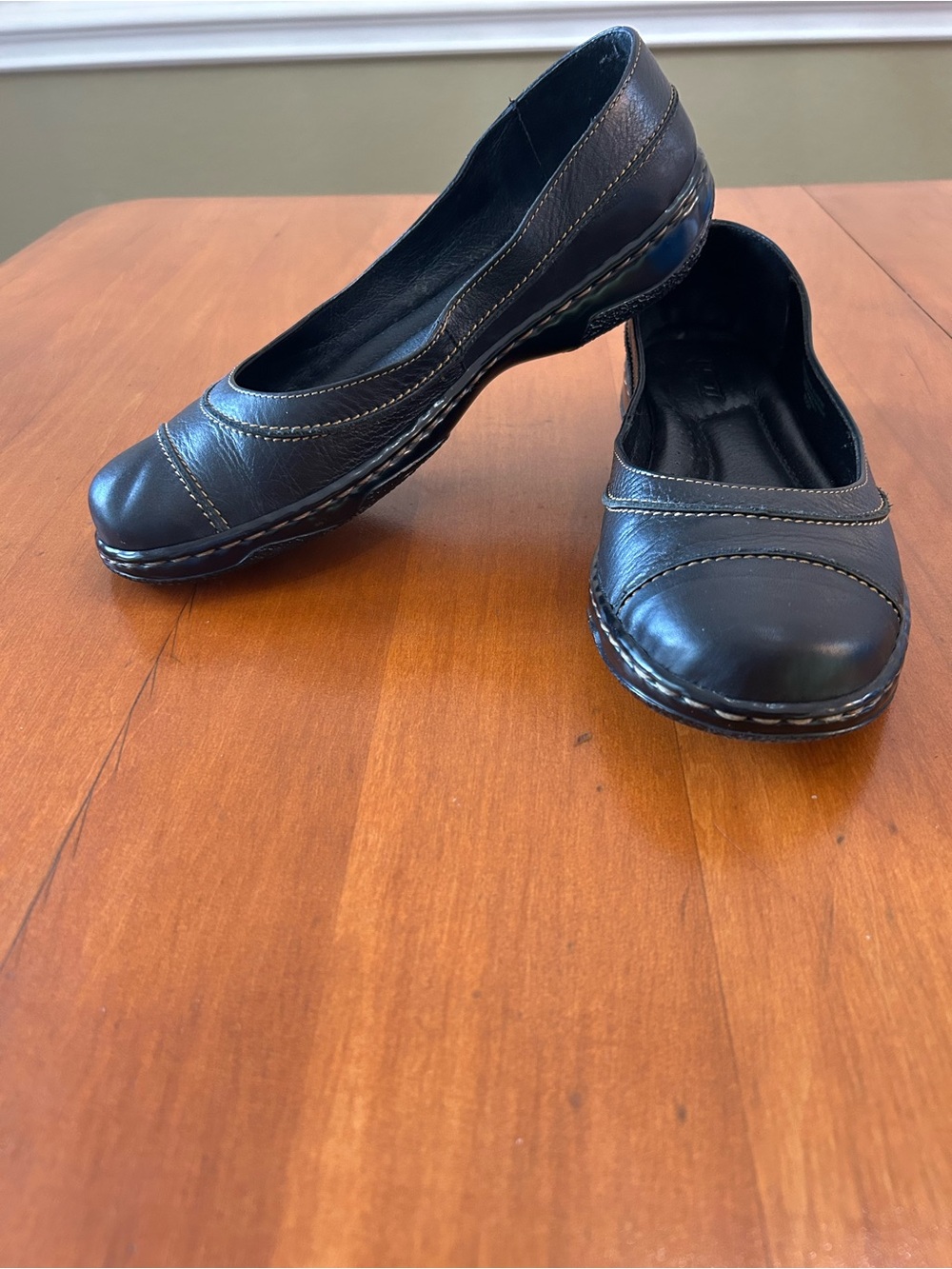 VTG 90's Y2K Born Black Leather Ballet Flats Opanka Stitching Comfort Size 9.5